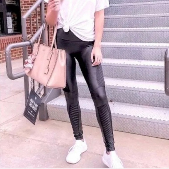 7 For All Mankind Black Faux Leather Moto Leggings NWOT Size L - Picture 14 of 16